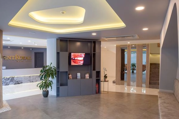 Private Dentroyal Oral and Dental Health Polyclinic