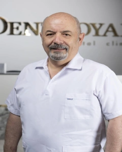  Dt. Alper Benli dentist in Özel Dentroyal Ağız ve Diş Sağlığı Polikliniği Izmir