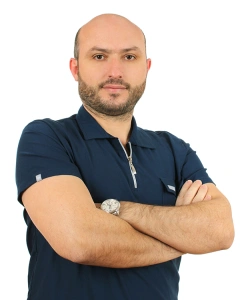  Dr. Halil AKIŞ dentist in Özel Dentatacity Ağız ve Diş Sağlığı Polikliniği Istanbul