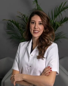  Uzm. Dr. Yaprak KALKAN dentist in Özel Esthetic Smile Academy Ağız ve Diş Sağlığı Polikliniği Istanbul